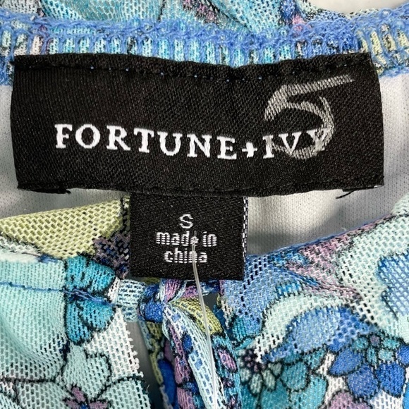 Fortune + Ivy x Stitch Fix Ozzy Short Sleeve Mesh Knit Top Blue Floral NWT - Picture 12 of 13